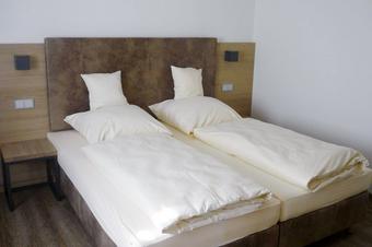 Gasthof Hotel Zur Post - 房间