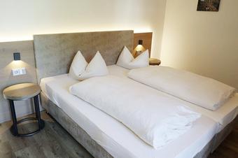 Gasthof Hotel Zur Post - 房间