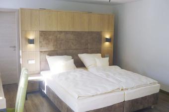 Gasthof Hotel Zur Post - 房间