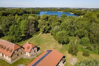 Gästehaus & Ferienwohnungen BärenHof am Kritzower See - Umgebung