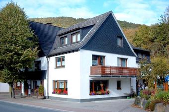 Landhotel Gasthof Pingel - Vista al exterior