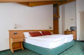 Hotel Dolomiti - Zimmer