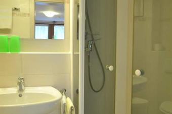 Gästehaus Caser Ferienwohnungen u. Gästezimmer - Bathroom