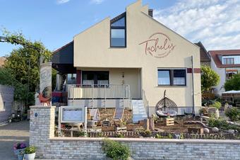 Tacheles Landrestaurant und G&auml;stehaus Schmitt - Aussenansicht