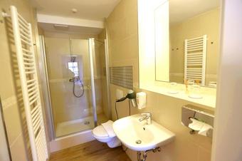 Hotel Kunst Quartier Stein - Κακό