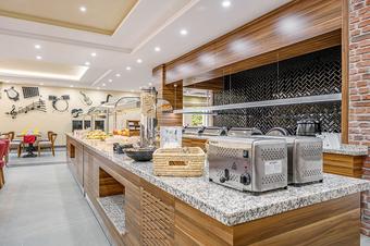 Hotel Schwarzbachtal Hideaway - Fr&uuml;hst&uuml;cksraum