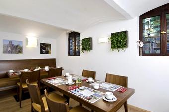 Hotel Am Hofgarten - Ontbijtruimte