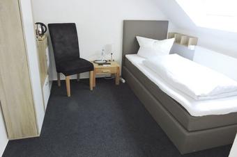 Hotel Bergische Schweiz - Room
