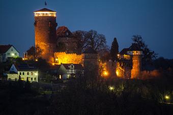 Hotel Burg Trendelburg - Ulkon&auml;kym&auml;