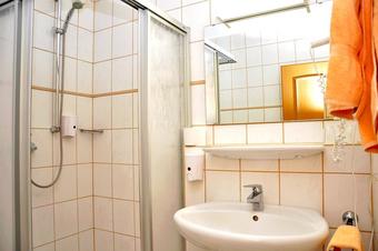 Waldhotel - Rasthof Hubertus - Bathroom