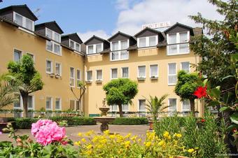 Hotel Restaurant Waldschl&ouml;&szlig;chen - Pohled zvenč&iacute;