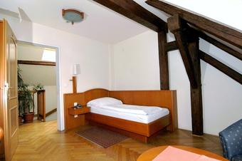 Gästehaus Einzinger - Room