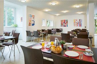 Hotel Haus vom Guten Hirten - Sala para pequeno-almoço