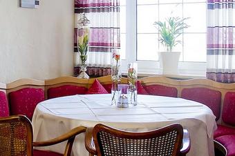 Hotel Restaurant Bergeshöhe - מסעדה
