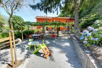 Ristorante Albergo Grotto Serta - Cervecer&iacute;a al aire libre