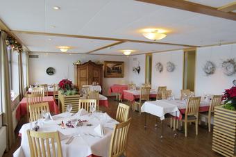 Hotel Sternen - &Epsilon;&sigma;&tau;&iota;&alpha;&tau;ό&rho;&iota;&omicron;