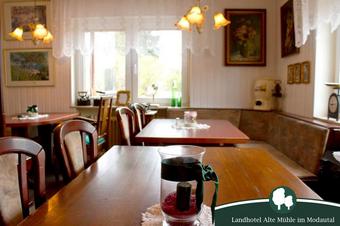 Landhotel Alte Mühle - 餐廳
