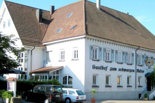 Gasthof Schwarzer Adler - Vista al exterior