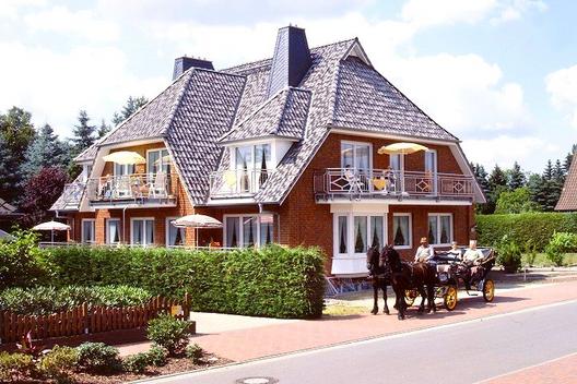 Landhaus Heide Romantisches Heidehotel Garni Nichtraucher - Skats no ārpuses