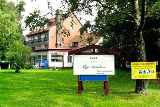 Bio-Hotel Zum Forsthaus - Skats no ārpuses