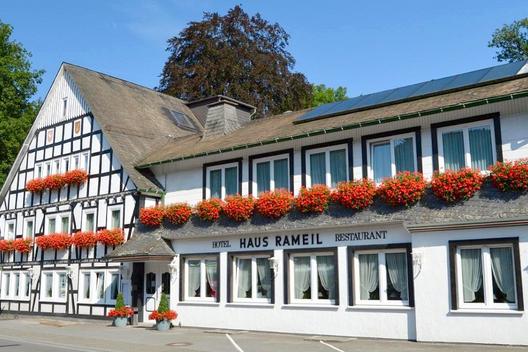 Hotel Restaurant Haus Rameil - Aussenansicht