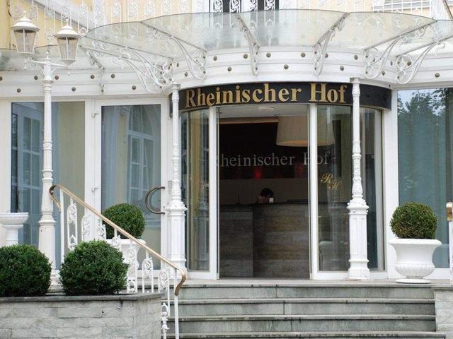 Hotel Rheinischer Hof - buitenkant