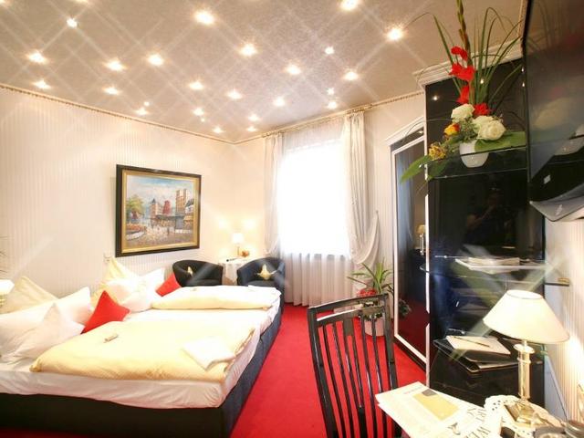 Hotel Maison Suisse Karlsruhe - Δωμάτιο