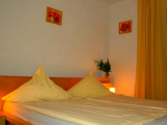 Hotel Strauss - Room