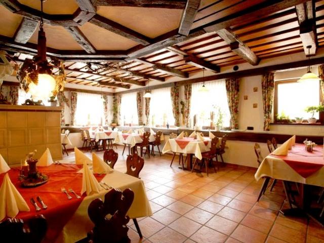 Hotel La Cigogne - 餐馆