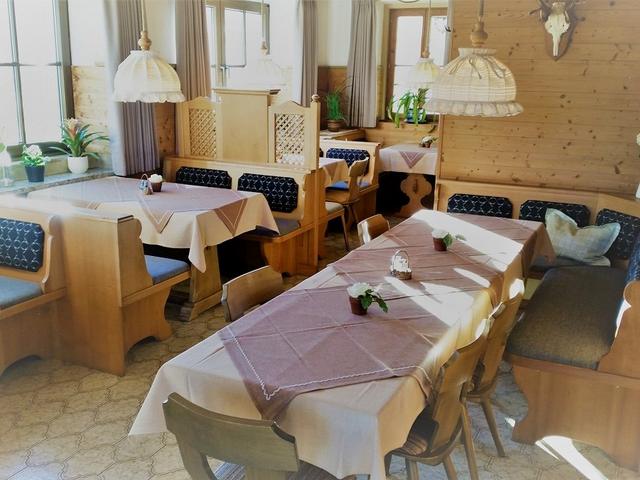 Landhaus Weißer Hirsch - מסעדה