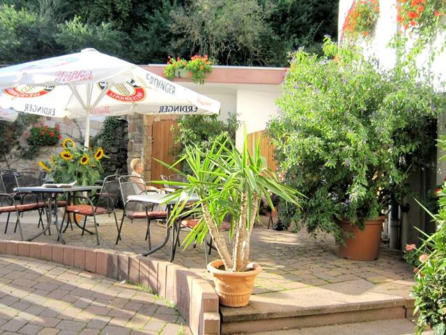 Landgasthof und Pension Zur schönen Aussicht - Bar con tavolini all' aperto