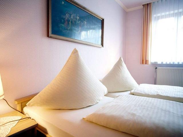 Ferienwohnungen Schlund G&auml;stehaus Zum Angersee - Pokoje