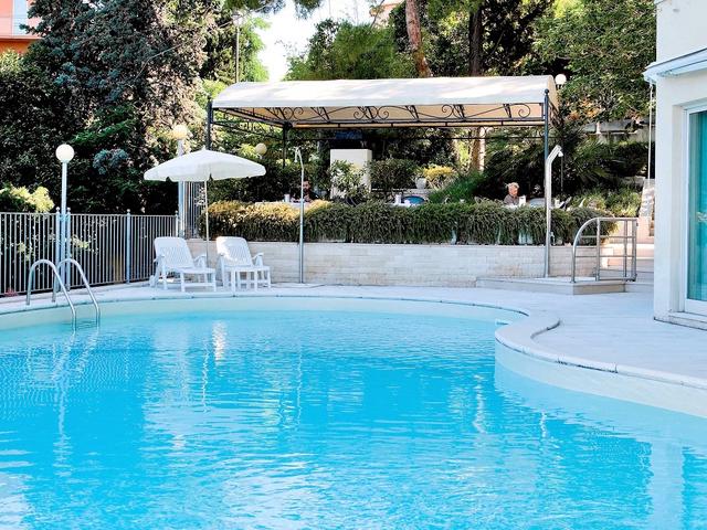 Hotel Sirolo - bazen / pool