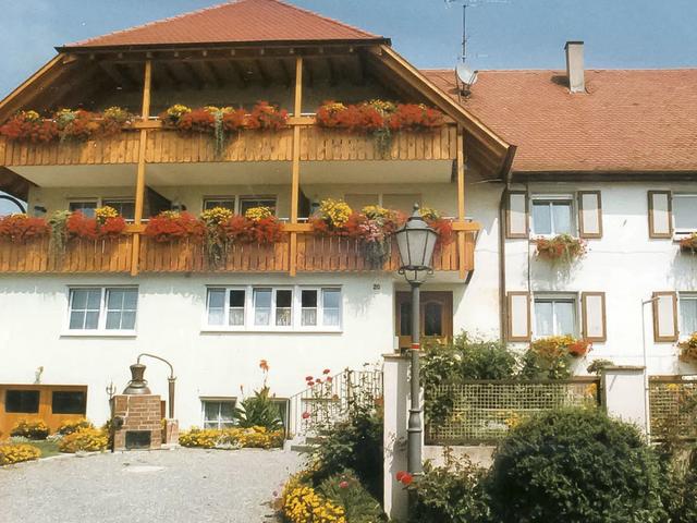 Pension Gästehaus Model - buitenkant