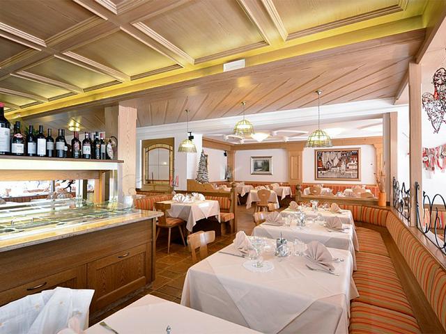 Hotel La Soldanella - 餐廳