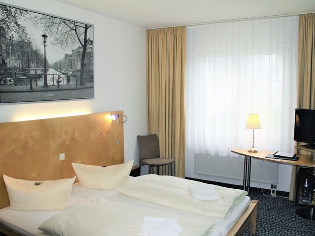Check-Inn Hotel Merseburg - Kamer