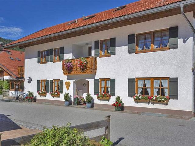 Ferienwohnungen Haus Werdenfels - Vista al exterior