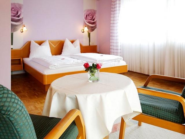 Hotel Weingut Weisbrod - Room