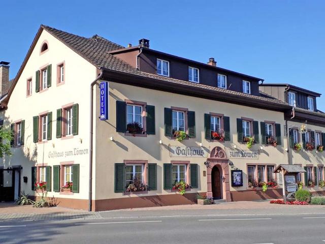 Hotel-Restaurant Löwen - buitenkant