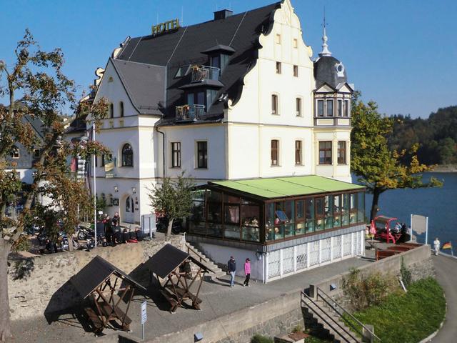 Hotel Kranich - Outside