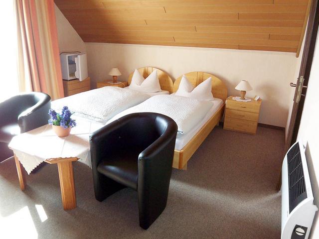 Pension Haus Wiehenperle - Zimmer