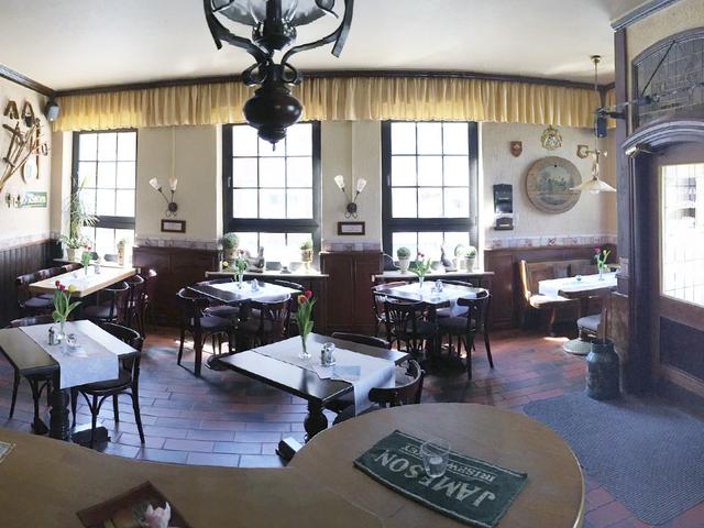 Hotel Gasthof Zur Bauernstube - Restaurang