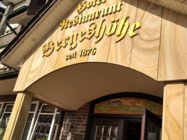 Hotel Restaurant Bergeshöhe - Pohled zvenčí