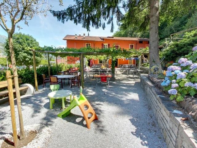 Ristorante Albergo Grotto Serta - Cervecer&iacute;a al aire libre