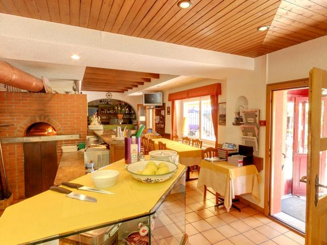 Ristorante Albergo Grotto Serta - Vest&iacute;bulo