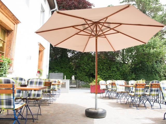 Hotel Hirschen - Outside