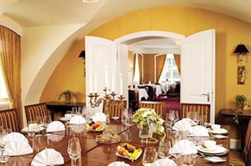 l'immagine: Schloss Neutrauchburg & Restaurant