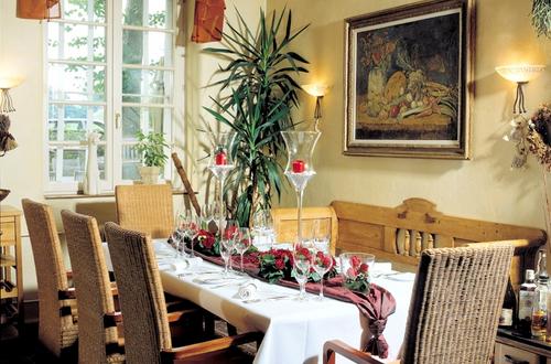 Image: Historischer Gasthof Restaurant Dycker Weinhaus