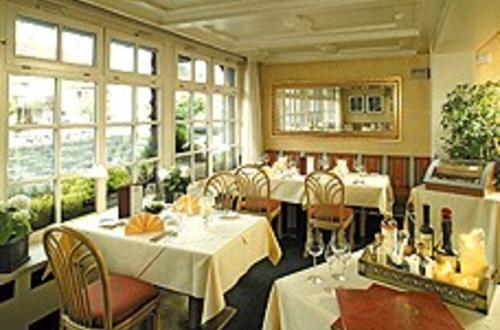 תמונה: Restaurant Weinstube Entennest u. Brasserie Schubert